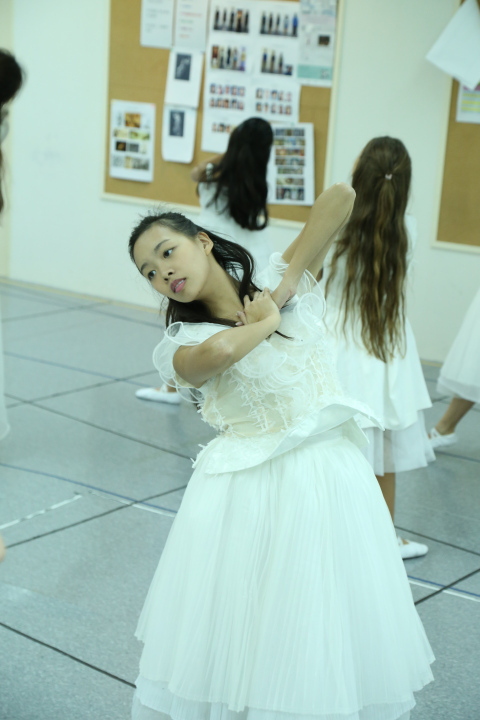 If Walls Could Talk - Sharman Ko in rehearsals